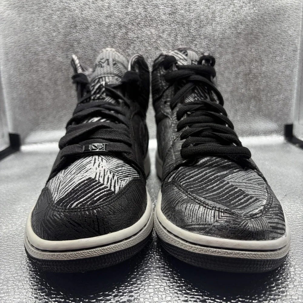 Size 8.5 Air Jordan 1 Retro High BHM Black/White Mens Sneaker 579591-010